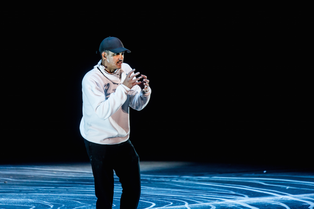 Multidisciplinary artist Robin Rhode brings his drawing process to life